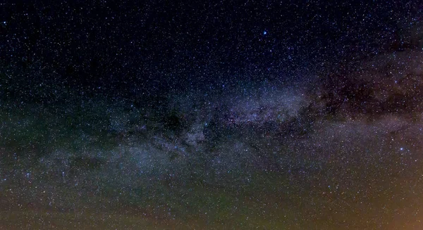 Galaxia Vía Láctea en el cielo cercano — Foto de Stock