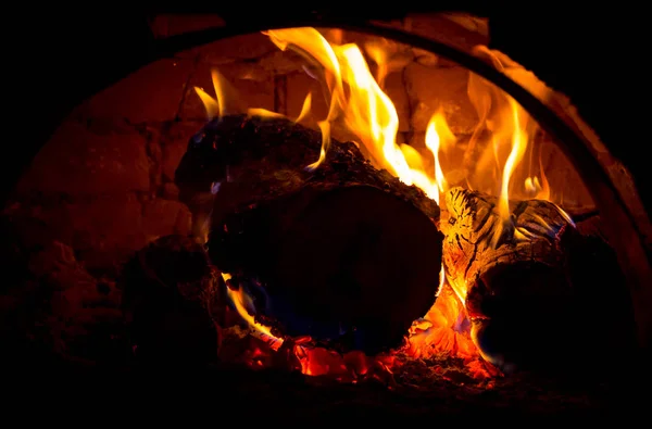 Braci calde in forno — Foto Stock
