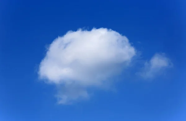 Wolken am Frühlingshimmel — Stockfoto
