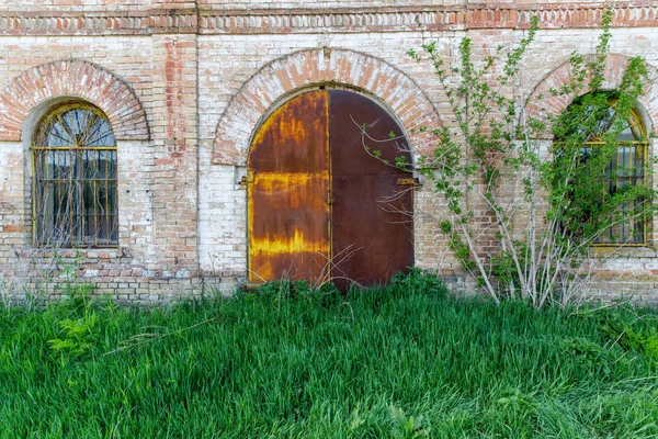 Antiguos edificios abandonados — Foto de Stock