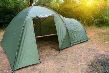 Orman çadırda turizm