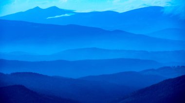 Karpatlar akşamları