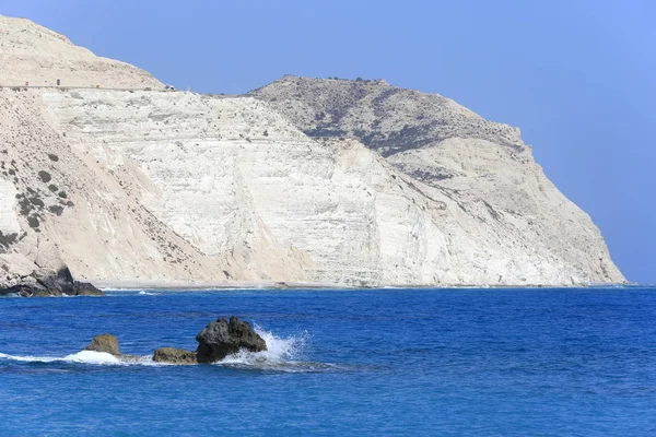 Piedra en el mar — Foto de Stock