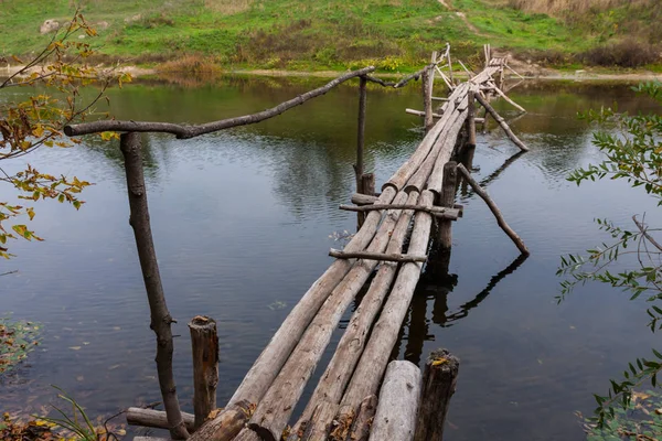 Pont en bois rond — Photo