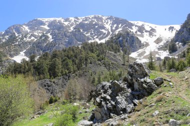 Türkiye 'deki Tahtali Dagi dağının heybetli manzarası