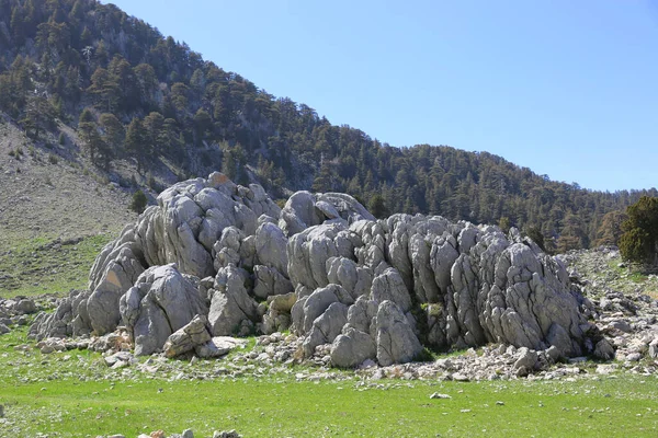 Landschaft Mit Felsen Auf Einer Grünen Bergwiese Likya Yolu Berühmte — Stockfoto