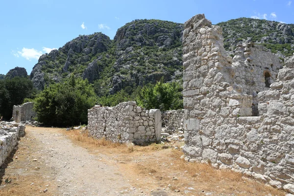 Oude Straat Tussen Ruïne Van Oude Stad Olympos Turkije Stockafbeelding