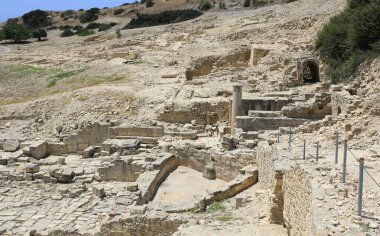 Kıbrıs 'taki Amathus antik kentinin kalıntıları üzerine görüş