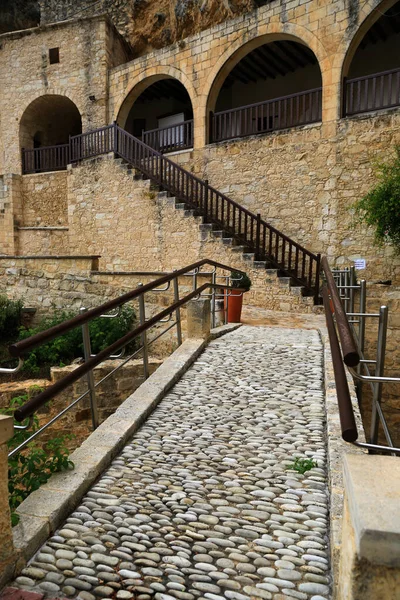 Pasarela Puente Monasterio Santo Agios Neophytos Cerca Del Pueblo Tala —  Fotos de Stock