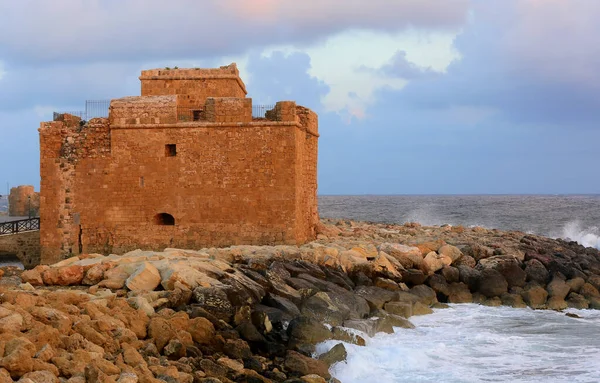 Ruiner Paphos Mideval Slott Havet Stranden Cypern — Stockfoto