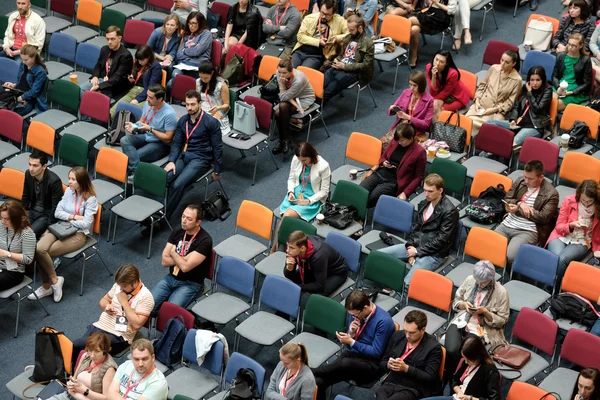 Pubblico a una conferenza — Foto Stock