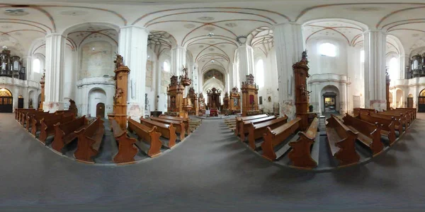 St Annes kyrka och St. Francesco kyrkan och St. Bernard — Stockfoto