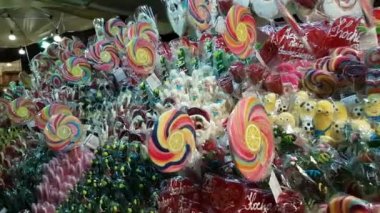 Lolipoplar dükkanda Noel Fuarı