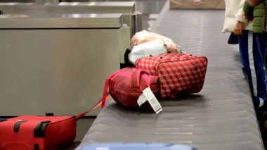 Bagaj atlıkarınca havaalanında