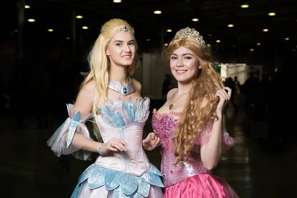 Two young woman cosplayer wearing beautiful dres — Stock Photo, Image