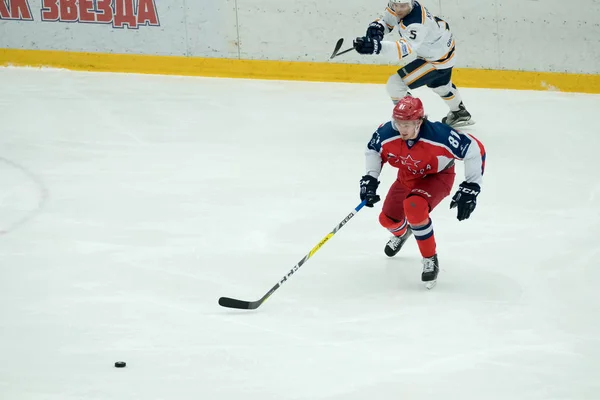 Mecz hokeja w Vityaz Ice Palace — Zdjęcie stockowe