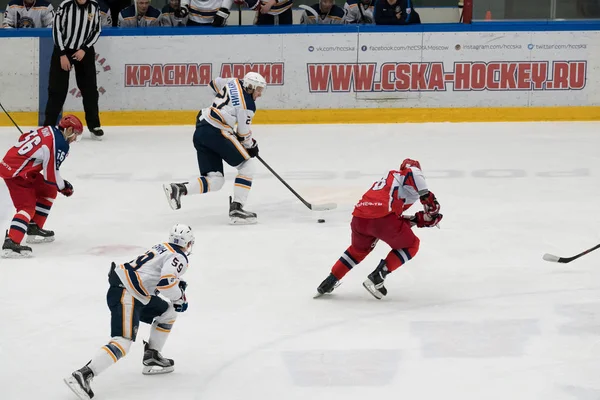 Partido de hockey en Vityaz Ice Palace — Foto de Stock