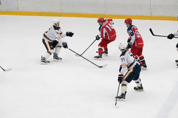 Mecz hokeja w Vityaz Ice Palace — Zdjęcie stockowe