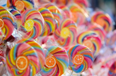 Lolipoplar dükkanda Noel Fuarı