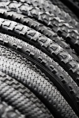 Bisiklet lastikleri farklı koruyucular