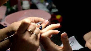 Manikür Ana istemci ile çalışır