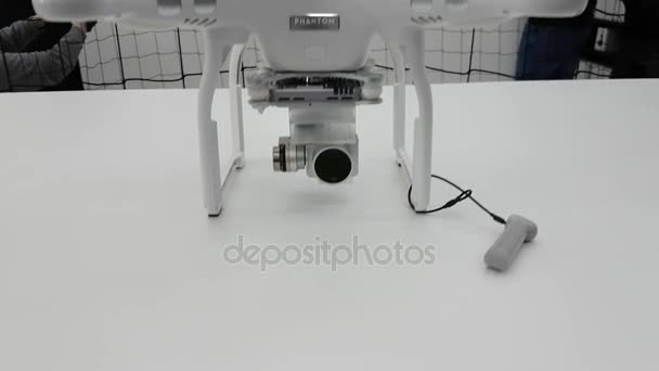 Dji 店开业发售 Quadrocopters — 图库视频影像