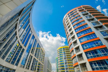 Modern şehir çeyrek alttan görünüm