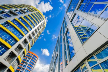 Modern şehir çeyrek alttan görünüm