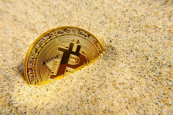 Altın bitcoin sikke kumdur