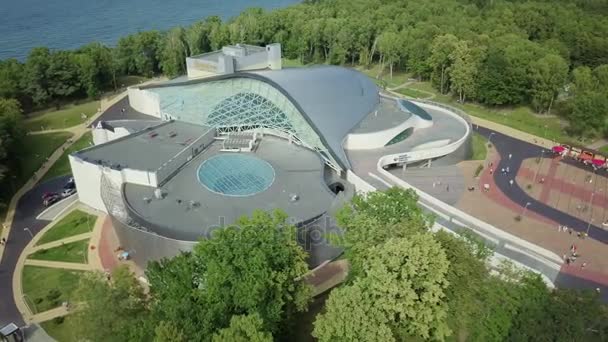 Vue aérienne du théâtre Amber Hall dans la station Svetlogorsk — Video
