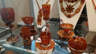 Baltık amber takı