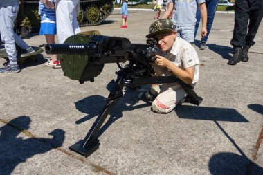5-10 yıl deneyin gerçek silah tanımlanamayan Cocuk yas