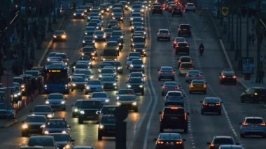 Otoyolda trafik vardı.