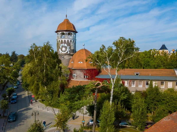 Eski su kulesi kentin simgelerinden — Stok fotoğraf