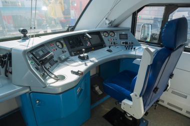 Bir tren operatörleri taksi iç