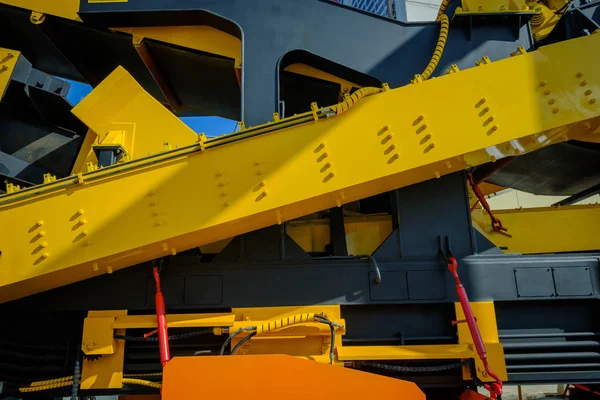 Abstract fragment of heavy machinery — Stock Photo, Image