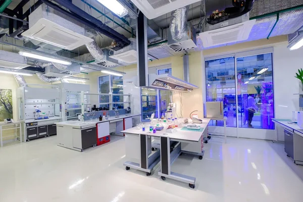 Interior de laboratorio científico moderno en Skolkovo Technopark — Foto de Stock