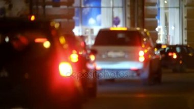 Trafik sıkışıklığı, büyük şehir arkadan görünüm