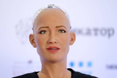 Sophia Skolokovo Teknopark, açık yenilikler Konferansı'nda insansı robot
