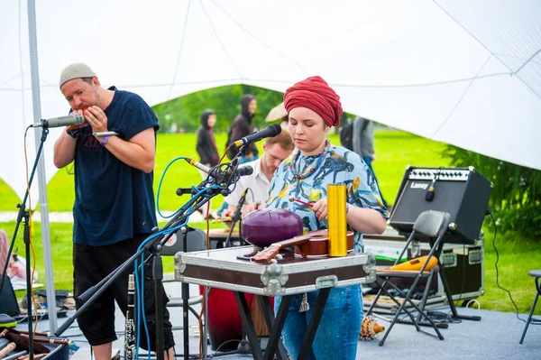 Jazzový festival v Usadba — Stock fotografie