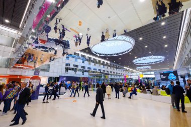 İnsanlar açık yenilikler 2017 forum katılmak