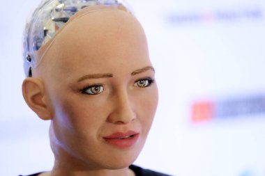 Sophia Skolokovo Teknopark, açık yenilikler Konferansı'nda insansı robot