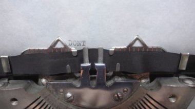 Metin ve daktiloda yazmak yazmak