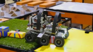 Kök ev3 robot izlemeyi satır