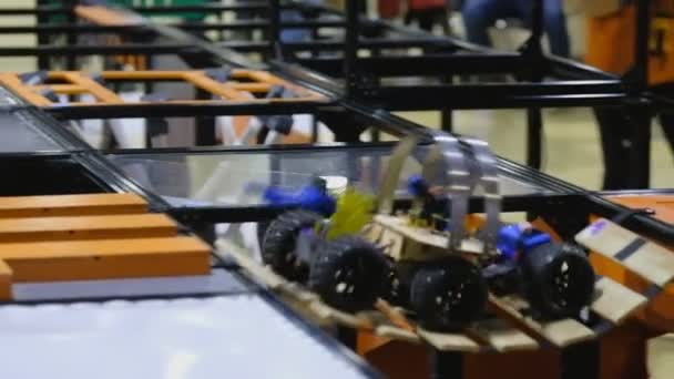 Lijn volgen stam ev3 robot — Stockvideo