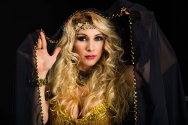 Kadın fortune teller portre siyah