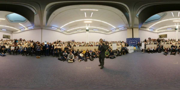 People attend Crypto Space event at Skolkovo Campus — Stock Photo, Image