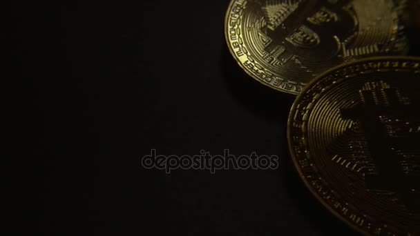 Bitcoin μακροεντολής σύμβολο εισόδου γκρο πλαν — Αρχείο Βίντεο