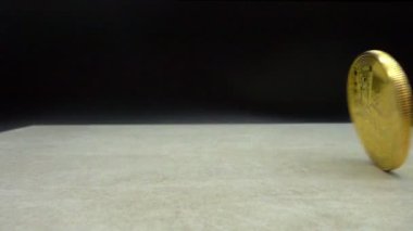 Bitcoin makro sembol işareti yakın çekim slowmo