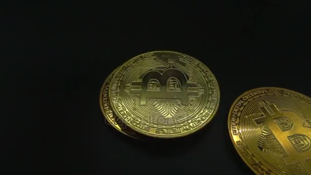 Bitcoin makró szimbólum jel közeli slowmo — Stock videók